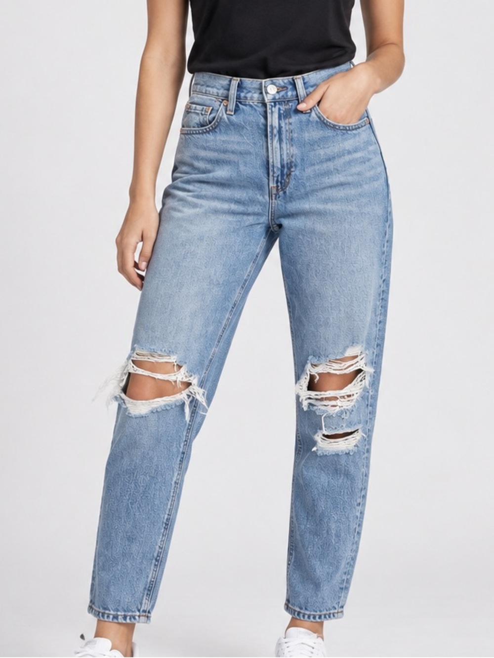 American Eagle Distressed Mom Jean 4
